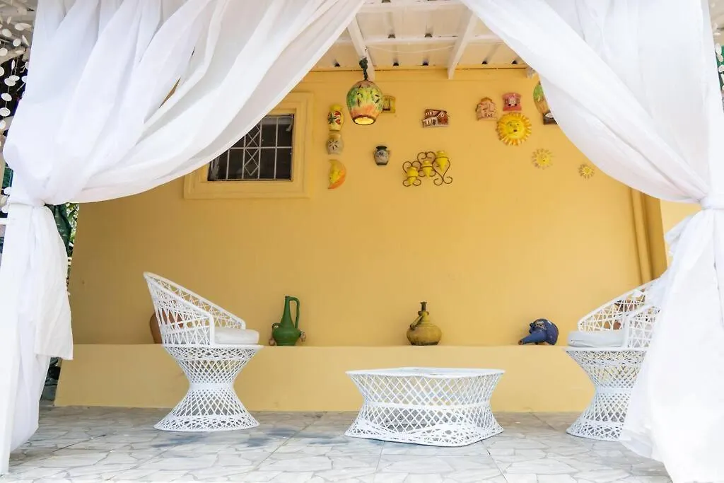 Hermoso Y Silencioso Apartamento La Caleta 0*,