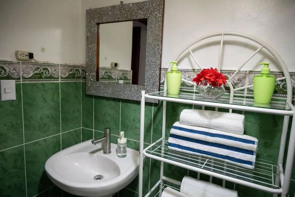 Apartment Hermoso Y Silencioso Apartamento La Caleta